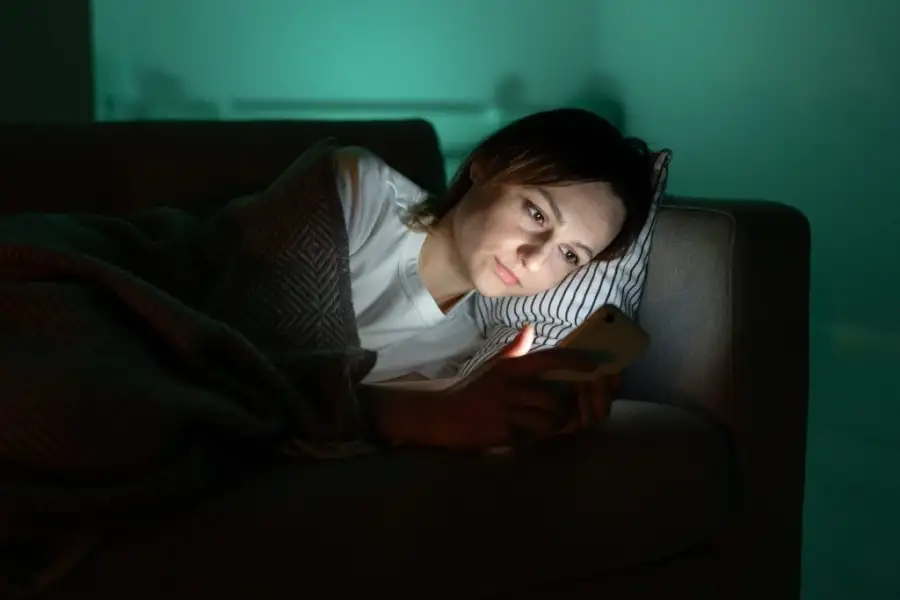 woman who is not able to sleep